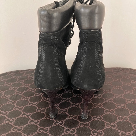 VINTAGE MANOLO BLAHNIK SUEDE BOOTIES - Picture 4 of 10